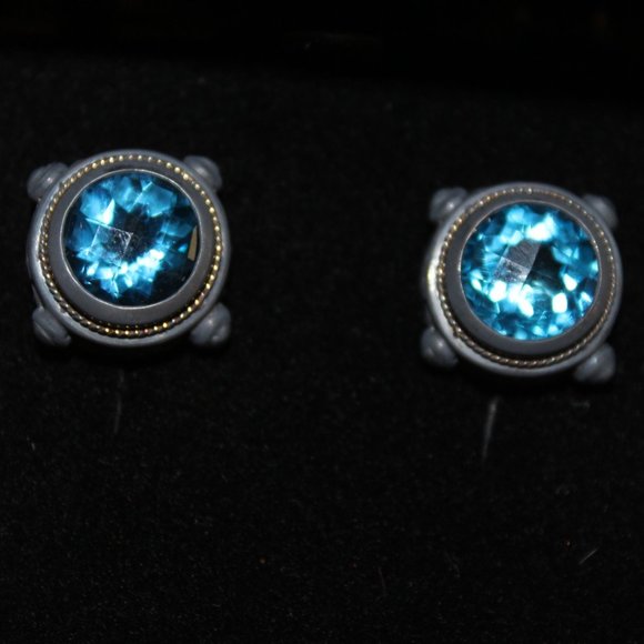 EFFY Blue Topaz Round Stud Earrings set in 18kgold - Picture 3 of 6